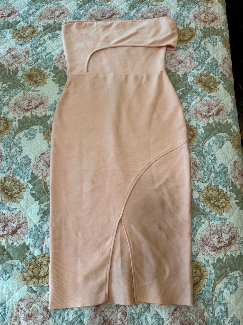 Women’s Cold Shoulder Midi Bandage Dress in Blush Pink